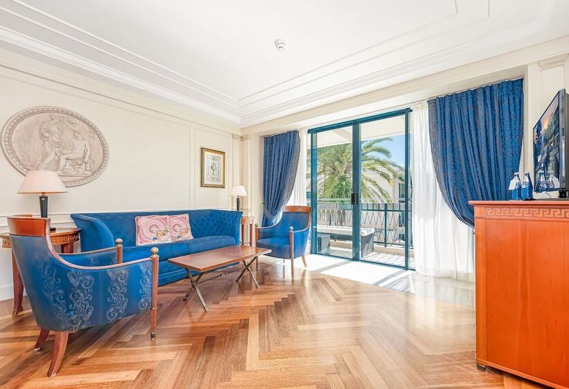 סוויטה, Imperial Hotel Gold Coast