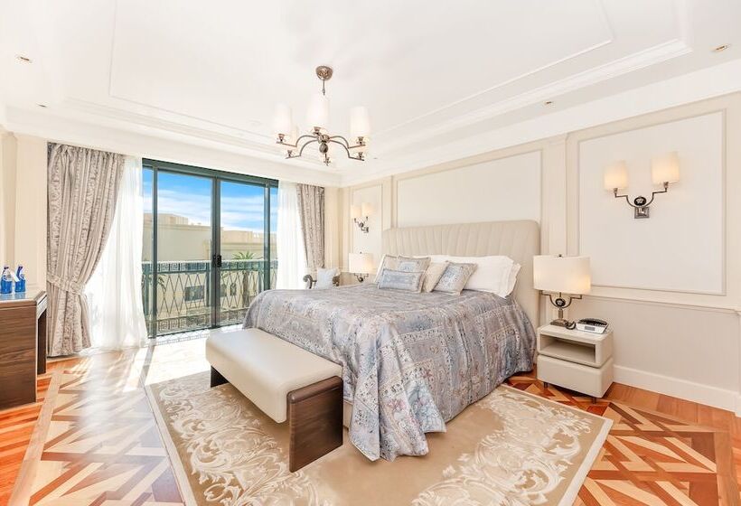 סוויטה, Imperial Hotel Gold Coast
