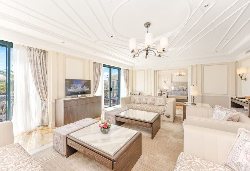 סוויטה, Imperial Hotel Gold Coast