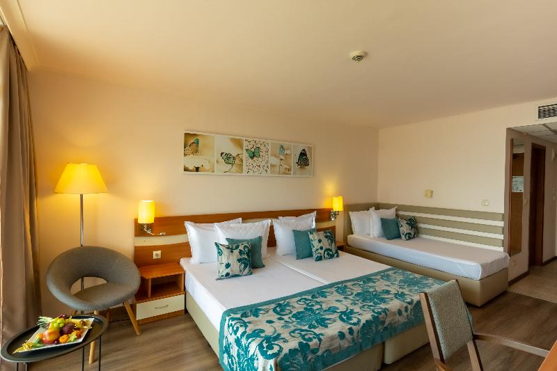 Номер Deluxe Вид на Озеро, Swiss Diamond Hotel & Spa