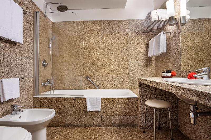 Люкс Повышенной Комфортности, Swiss Diamond Hotel & Spa
