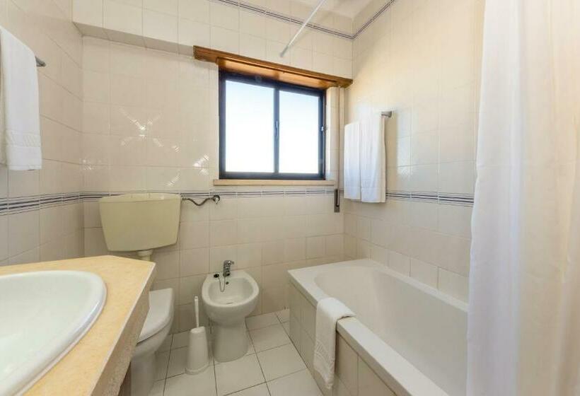 Апартаменты 2 Спальни, Apartamentos Turísticos Janelas Do Mar