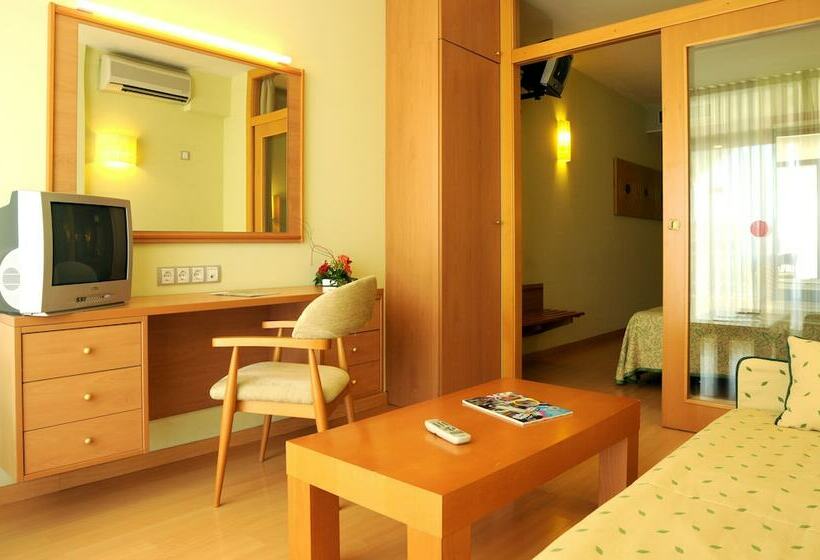 اتاق خانوادگی, Evenia Olympic Suites