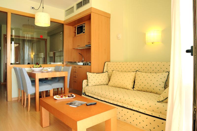 اتاق خانوادگی, Evenia Olympic Suites
