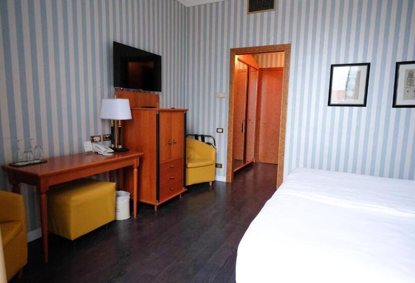 اتاق خانوادگی, Greif Hotel Maria Theresia