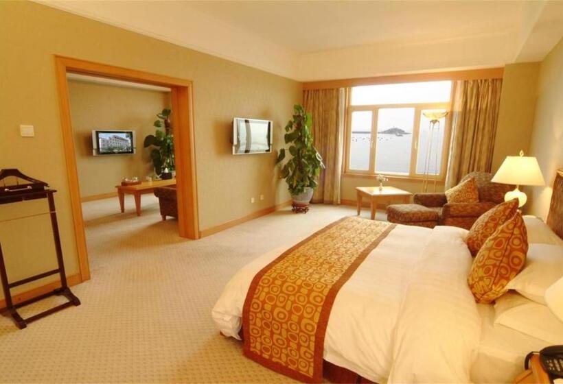 سوییت خانوادگی, Qingdao Oceanwide Elite