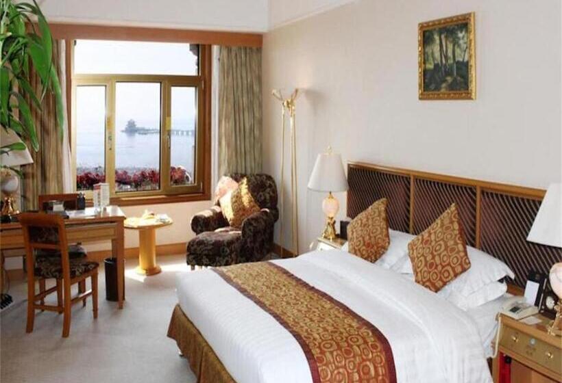 اتاق اجرایی با چشم‌انداز دریا, Qingdao Oceanwide Elite