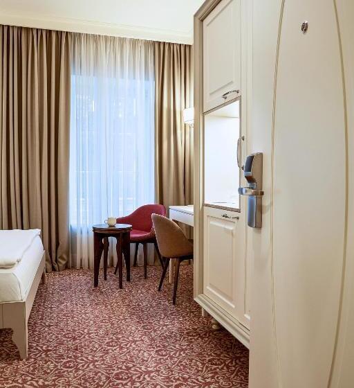 اتاق استاندارد, Ratonda Centrum Hotels