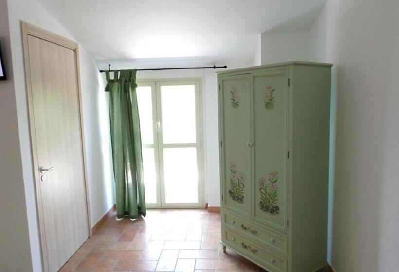 Номер Стандарт с Балконом, Bed And Breakfast Villa Algi