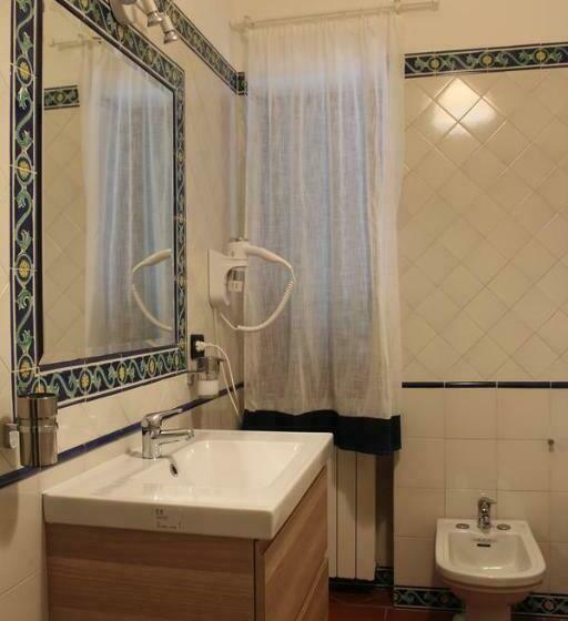 Трехместный Номер Комфорт, Circeea Beach B&b