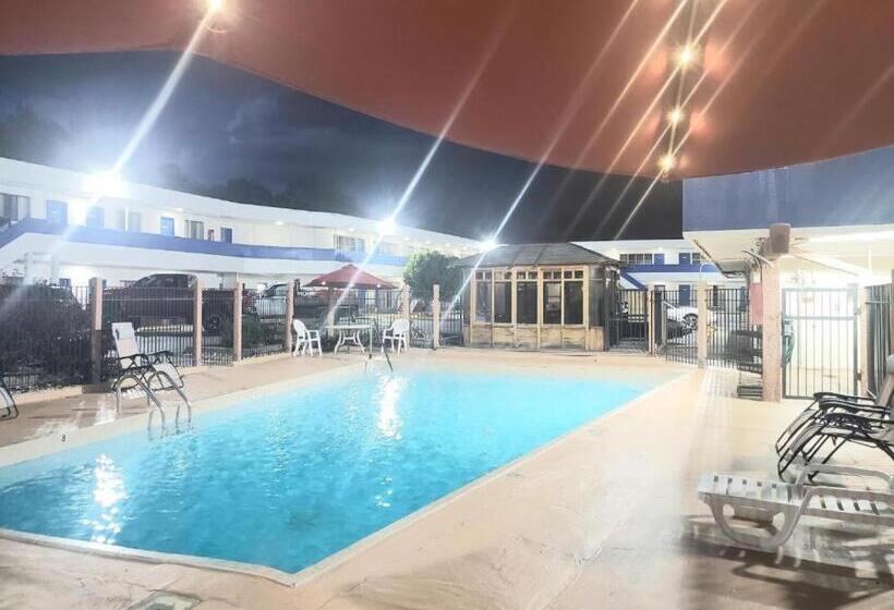 Люкс Повышенной Комфортности, Motel 6canon City, Co 7194581216