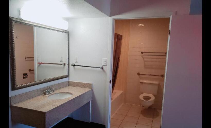 Номер Стандарт Адаптированный для Инвалидов, Motel 6canon City, Co 7194581216