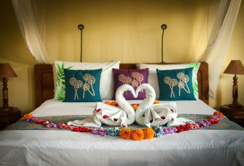 Quarto Superior com Sacada, Taman Rahasia Tropical Sanctuary And Spa