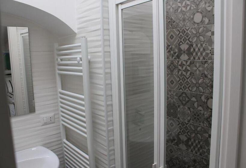 اتاق استاندارد با تراس, A Casa Mia