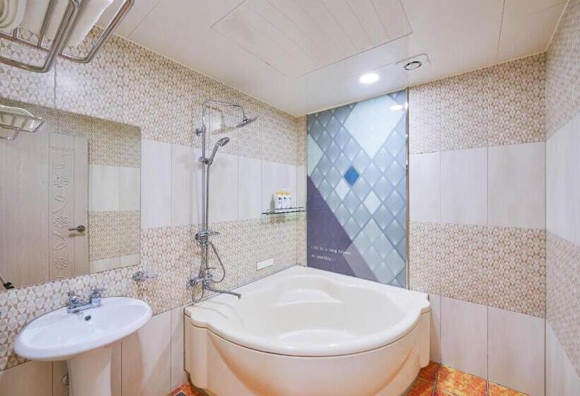 Номер Deluxe, Hound Hotel Sangmu