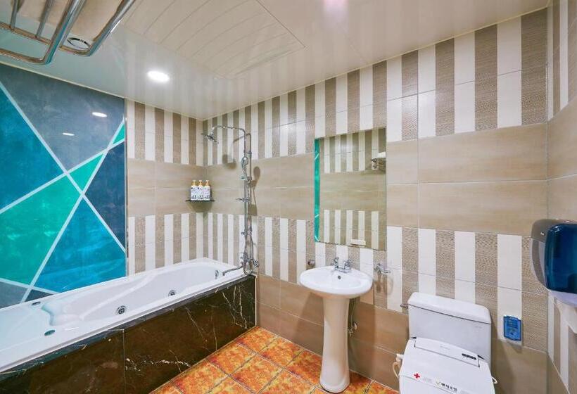 Номер Deluxe, Hound Hotel Sangmu