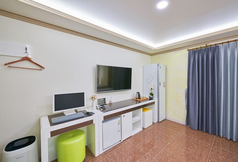 Номер Deluxe, Hound Hotel Sangmu