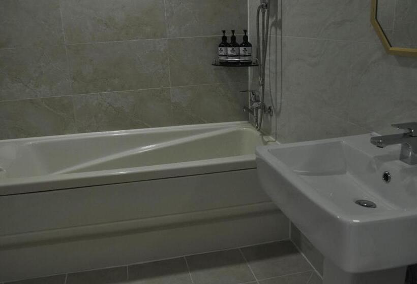 Номер Deluxe, Hound Hotel Sangmu