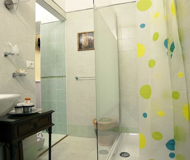 سوییت خانوادگی, Palazzo Salini Luxury B&b