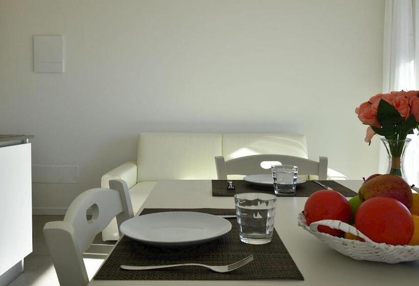 Апартаменты 1 Спальня Вид на Море, Residence Al Molo   Agenzia Cocal