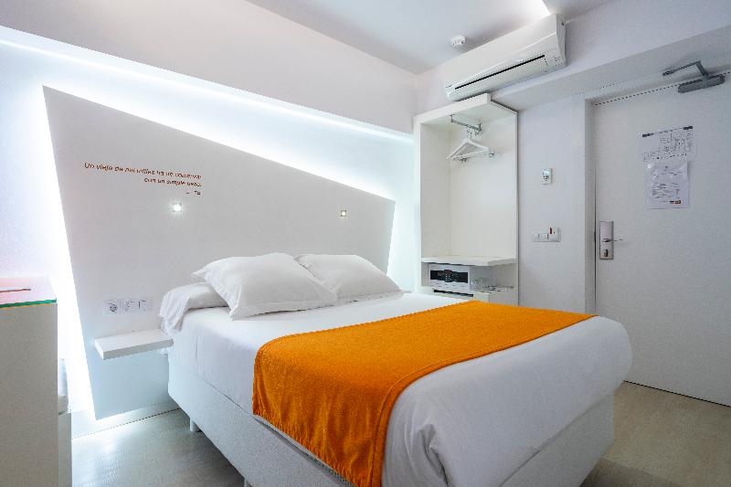 اتاق استاندارد یک نفره, Atarazanas Malaga Boutique