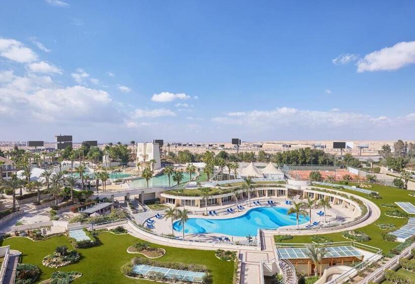 اتاق لوکس با چشم‌انداز استخر, Jw Marriott Hotel Cairo