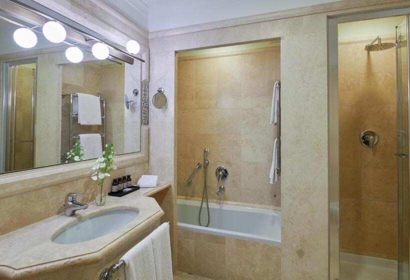 景色の見えるデラックスルーム, Fonteverde Lifestyle & Thermal Retreat   The Leading Hotels Of The World