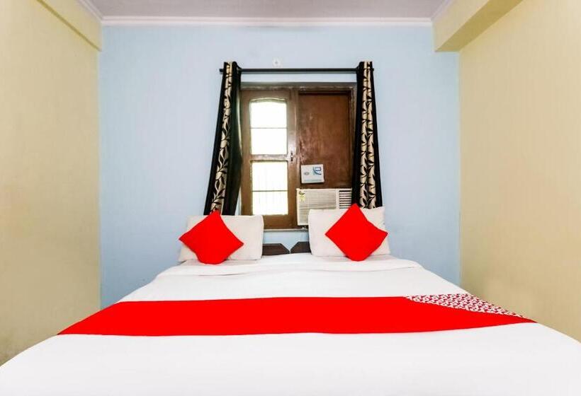 Triple Classic Room, Flagship Maurya Residency