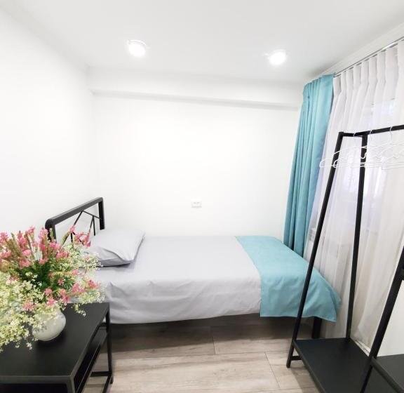 اتاق استاندارد یک نفره, Central Guesthouse Gyumri