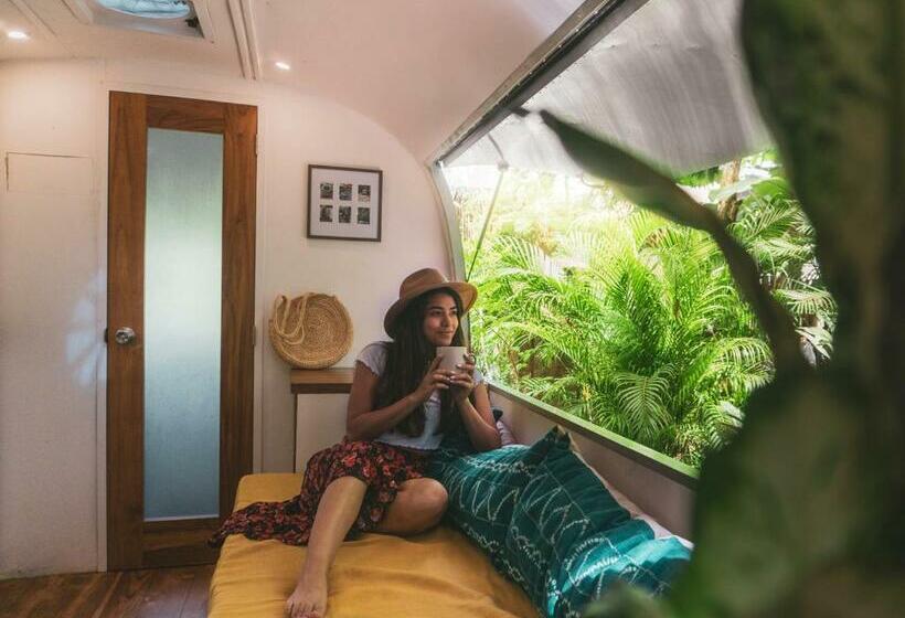 Quarto Estandar, Airstream By The Sea