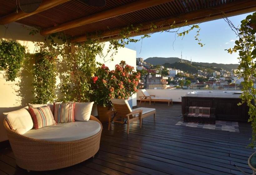 Medencére Néző 1 Szobás Apartman, Condominio Panamá