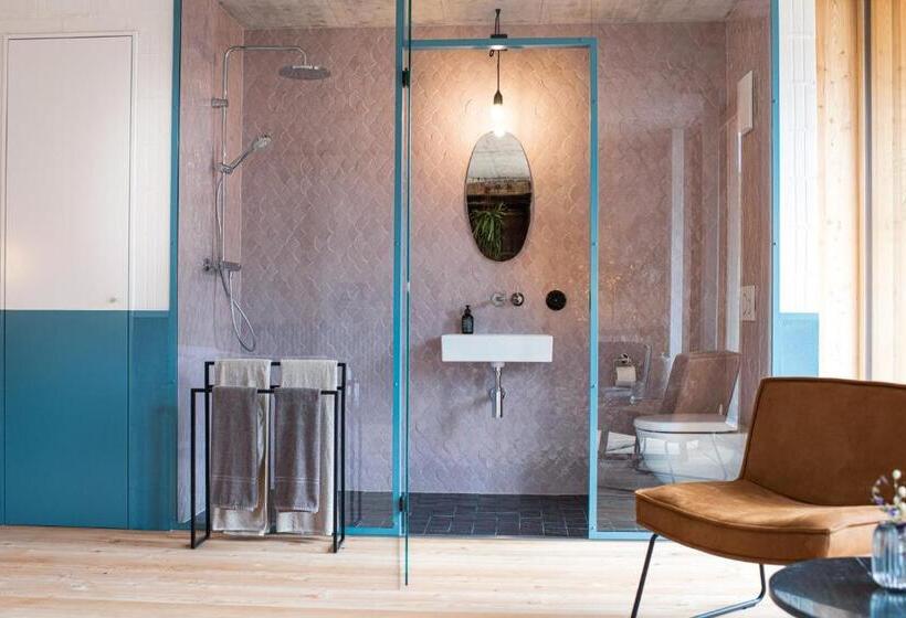 Номер Deluxe, Tremondi   Boutique Bnb