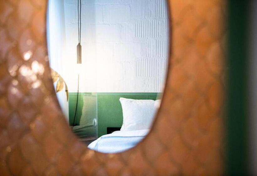 Номер Deluxe, Tremondi   Boutique Bnb
