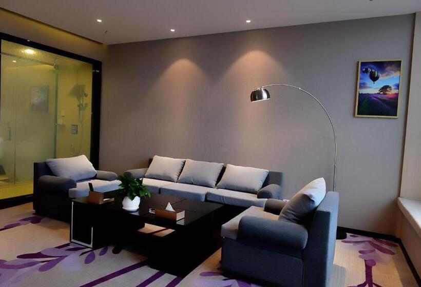 Люкс Повышенной Комфортности, Lavande Hotel Neijiang Hanan Avenue