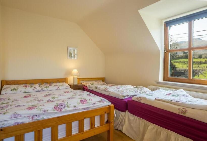 غرفة عائلية مطلّة علي الجبل, Mount Brandon Hostel