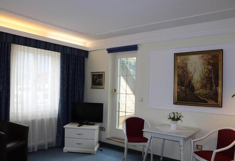 اتاق استاندارد, Schloss Kurhotel Strobl