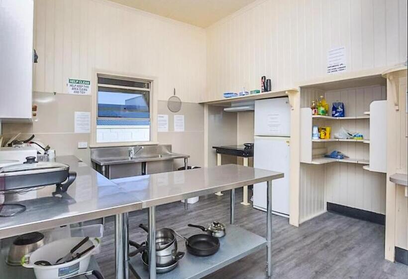 공동 객실, Bunk Inn Hostel