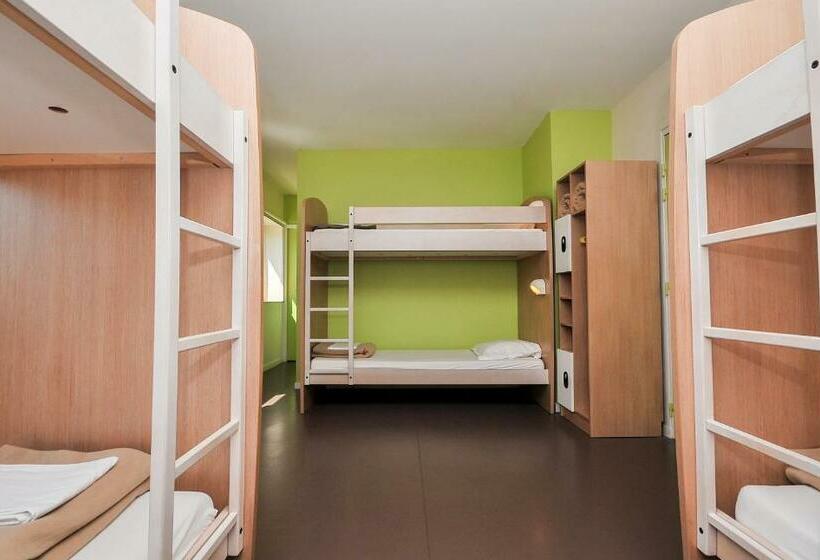 اتاق استاندارد چهار تخته, Auberge De Jeunesse Rochefort   Hostel