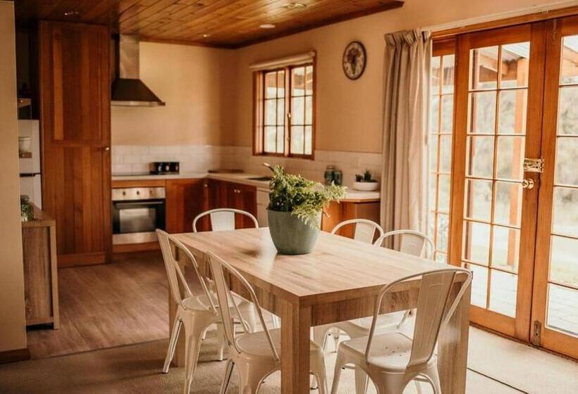 오두막, Otago Cottage