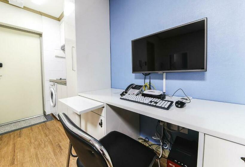 Quarto Estandar, Crystal Residence