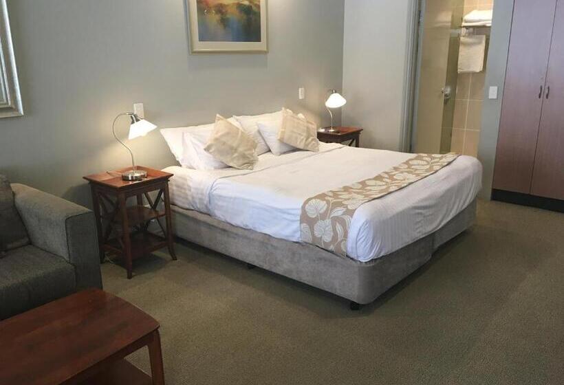استودیو استاندارد با تخت کینگ, Shangri La Gardens