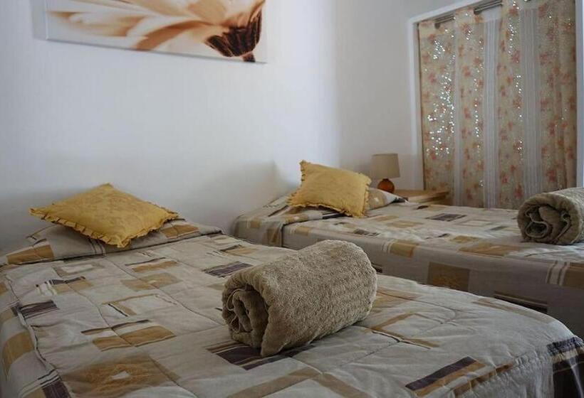 Номер Стандарт, Olive Branch El Chorro