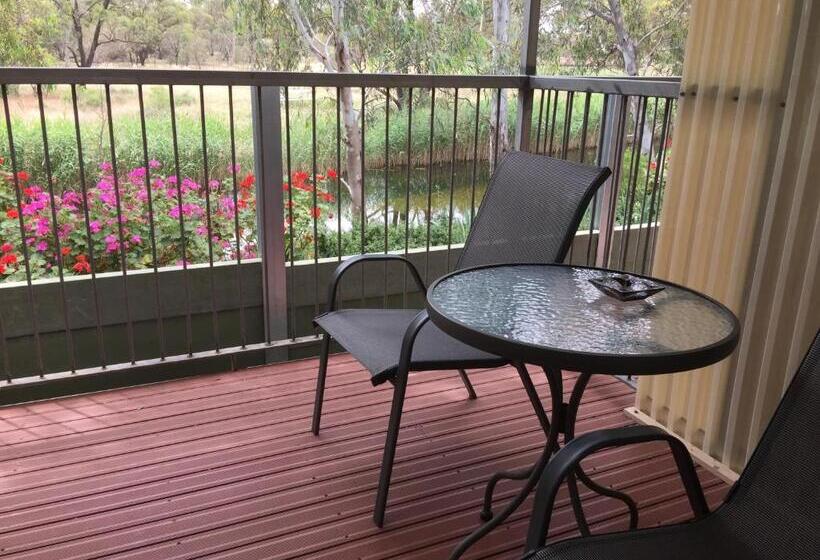 חדר סטנדרט עם טרסה, Donald Riverside Motel