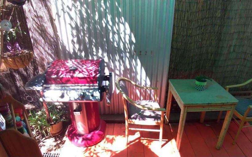اتاق استاندارد اینتریور, Alice's Secret Travellers Inn