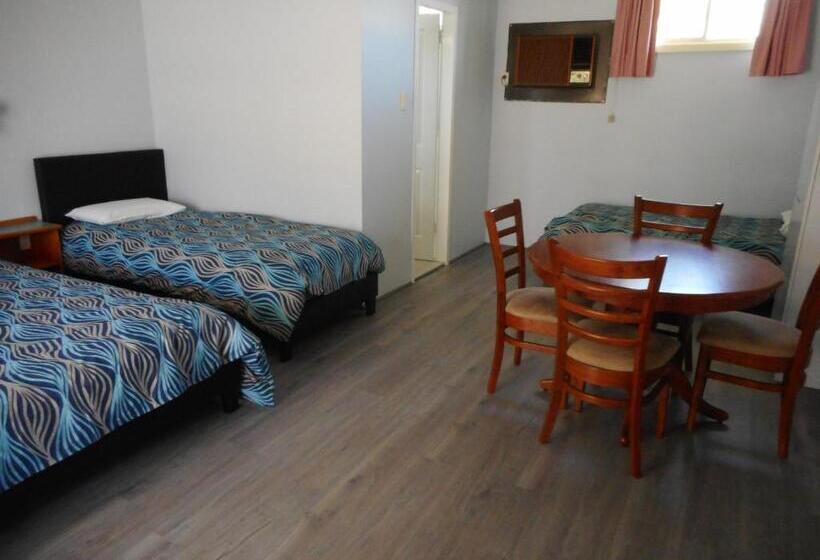 패밀리 룸, Acacia Rose Motor Inn