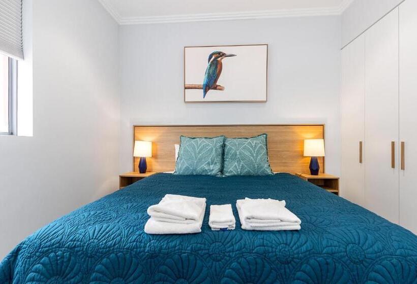 Deluxe Suite King Bed, Civic Apartments