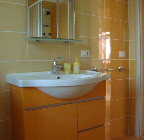Standard room with outdoor bath, Il Glicine
