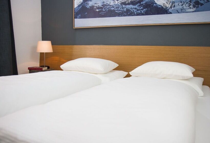 Номер Стандарт, Piltriquitron Lodging
