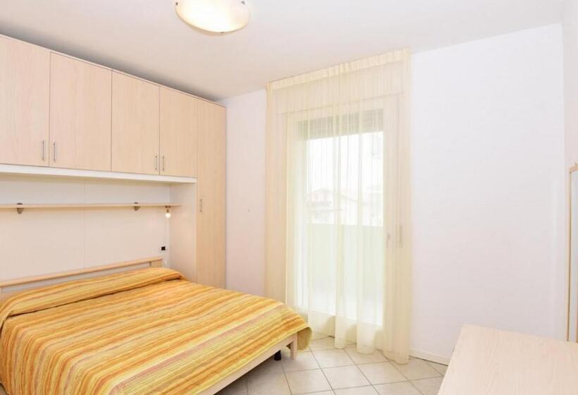 2 Bedroom Apartment Side Sea View, Residence Gianka   Agenzia Cocal