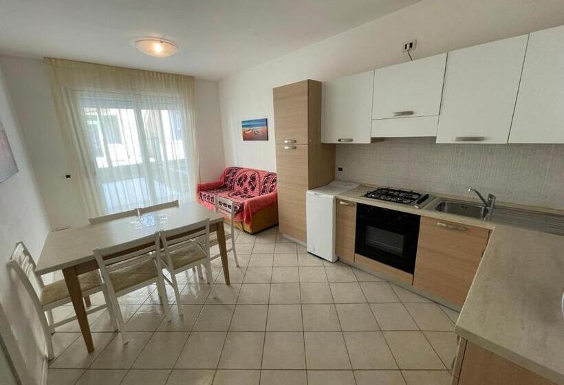2 Bedroom Apartment Side Sea View, Residence Gianka   Agenzia Cocal